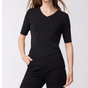 Chico's V-Neck Tee Size 2 (12/14L)